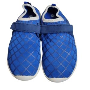 🏊🏿‍♂️Boys Size 30 Water Shoes🏊🏾‍♂️